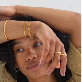 Aobei Pearl 18K Gold Leaf Wheat Ears Chain Bracelet for Women Dainty Chevron Arrow Chain Bracelet Adjustable Fishbone Chain Wrist Jewelry 6.7”+2”