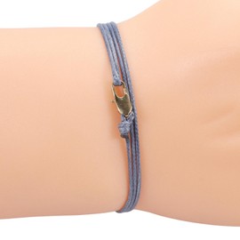 Triple k&s Dünnes Wickelarmband Herren & Damen mit Karabinerhaken Verschluss Handgefertigt - Maritimer Surferschmuck - Minimalistisches Stoffarmband - 100% Wasserfest & Verstellbar (Hellgrau)