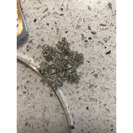 Unbranded Headband Snowflakes New Silver Tone Sparkly Holiday Headband Metal NWT