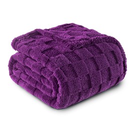 Exclusivo Mezcla Fleece Throw Blanket for Couch, Super Soft 3D Checkered Jacquard Bed Blanket, Cozy Fluffy Lightweight Blanket for All Seasons, 127x152 CM, Purple Blanket
