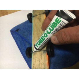Tube O Lube PINEWOOD DERBY FASTEST PURE DRY GRAPHITE TUBE O LUBE .21 OZ TUBE