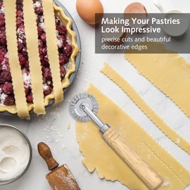 Pasta Cutter Wheel Zinc Alloy Long Wooden Handle Ravioli Stamp Maker Press Rolling Rotary Cutter Pizza Pastry Tools Fluted Edge Molds Home Attachment Kitchen Gadget Features