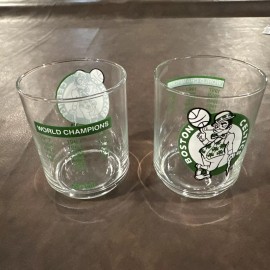 (2) Boston Celtics Vintage World Champions Mobil Promotion Glass New Never Used