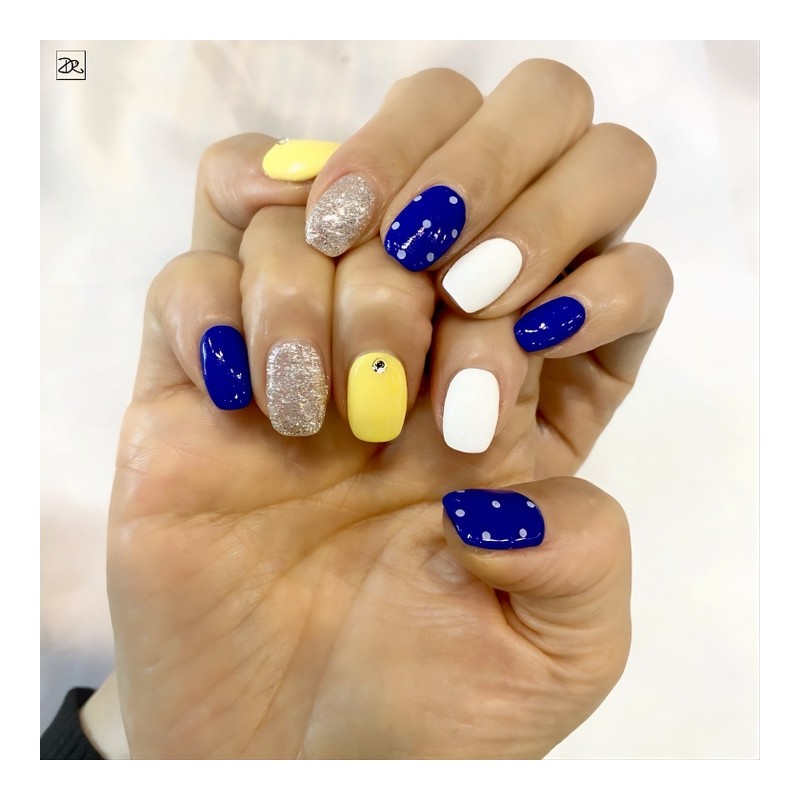 Dara Beauty June Art of the MonthNavy Dot Nails❣ -