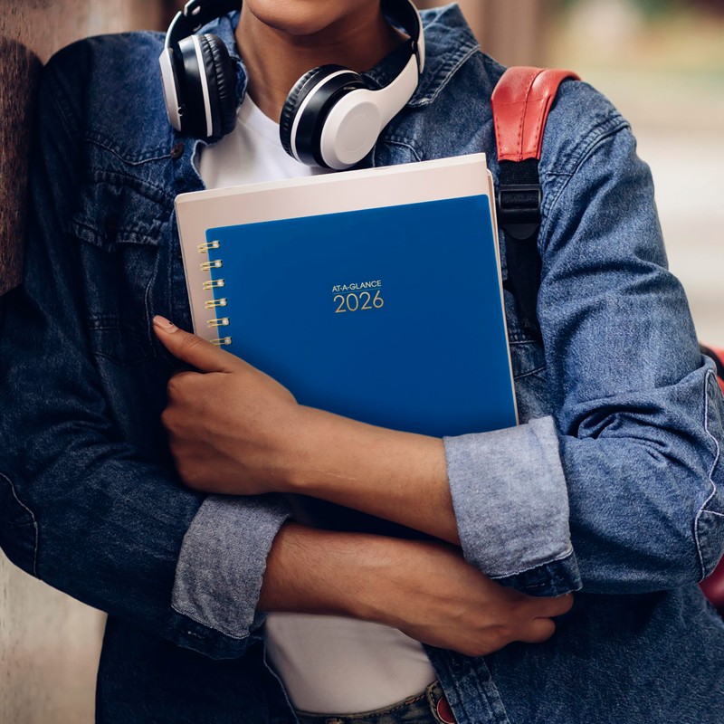 AT-A-GLANCE 2026 Planner, Weekly & Monthly, 7" x 8.75", Medium,