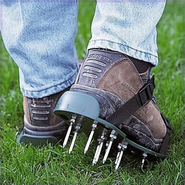 Garden Lawn Aeration Shoes with Spikes, Lawn Aeration Shoes, Self-leveling Epoxy Garden Tools, Ergonomic Lawn Aerator Shoes for Garden and Courtyard Grass Planting, Garden Accessories:_1040 green_one-size