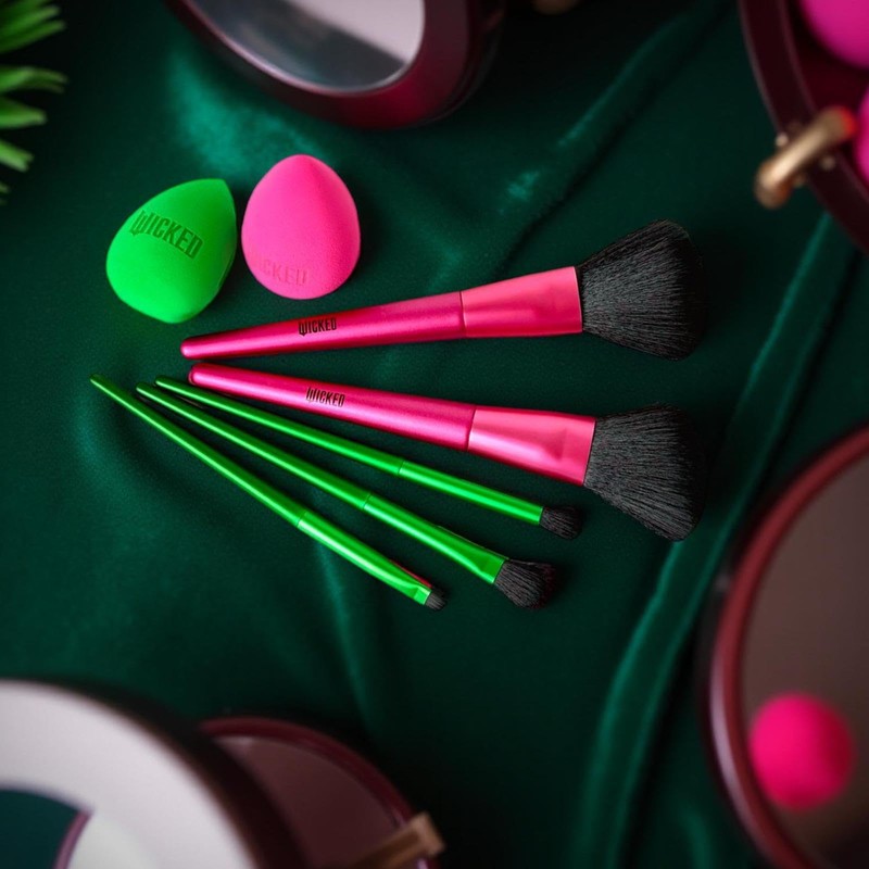 Wicked Makeup Brush & Sponge Set – 2 Face Brushes,