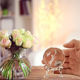 vskikris 60mm 3D Cat Crystal Ball Paper Weigt Figurine - Laser Engraved Cat & Grape Design with Stand – Glass Sphere Paperweight & Gift for Cat Lovers, Women,Girls,Daughters