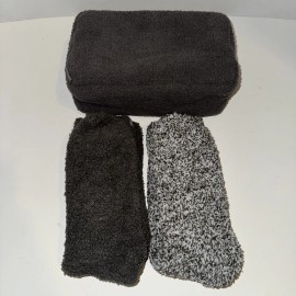 Barefoot Dreams NEW Barefoot Dreams CozyChic 2 Pair Sock Set With Pouch Smokey Gray Multi OS