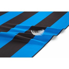 Fit-Flip Strandtuch XXL - Mikrofaser Badetuch - Strandtücher leicht und schnelltrocknend - 100% recyceltes Mikrofaser Handtuch - Strandhandtuch zum Baden (Blau-Dunkelgrau gestreift 200x90cm)