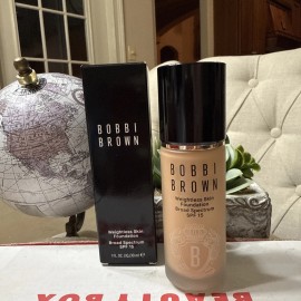 Bobbi Brown- Skin Long-Wear Weightless Foundation - Shade N-052 Natural-1OZ/30