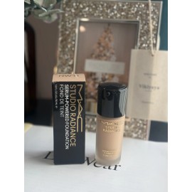 MAC Studio Radiance Serum-Powered Foundation NW11 30ml NIB