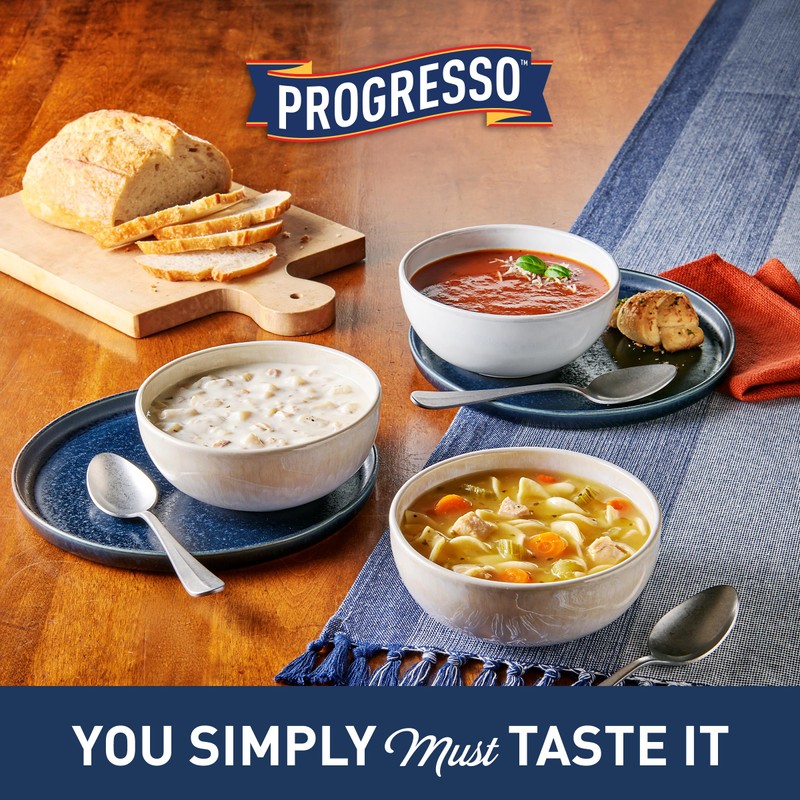 Progresso Rich & Hearty, Creamy Chicken & Broccoli Canned Soup,