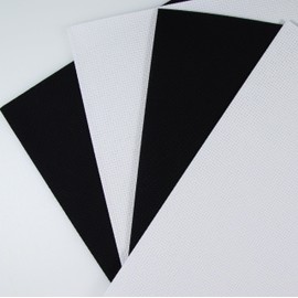 KCS 4 piezas de tela de punto de cruz de 12 x 18 pulgadas (30 x 45 cm) de algodón con abalorio de 14 quilates (blanco + negro)
