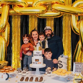 KatchOn, Big Gold Chain Balloons Garland - 16 Inch, Pack of 30 | Chain Balloons Gold for 90s Party Decorations, Hip Hop Party Decorations | Foil Chain Link Balloons, Notorious One Birthday Decorations