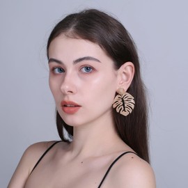 RUOFFETA Raffia Palm Leaf Earrings, Raffia Straw Wrapped Monstera Drop Dangle Earrings Summer Tropical Beach Jewelry(Beige)