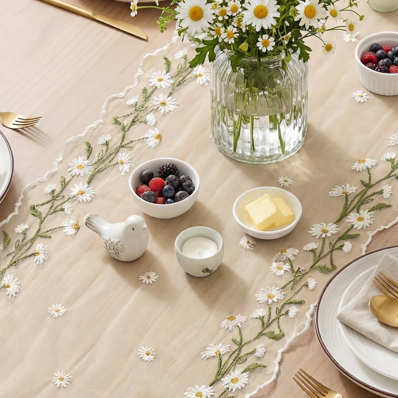 Artoid Mode Daisy Floral Beige Apricot Shaped Gauze Embroidery Table