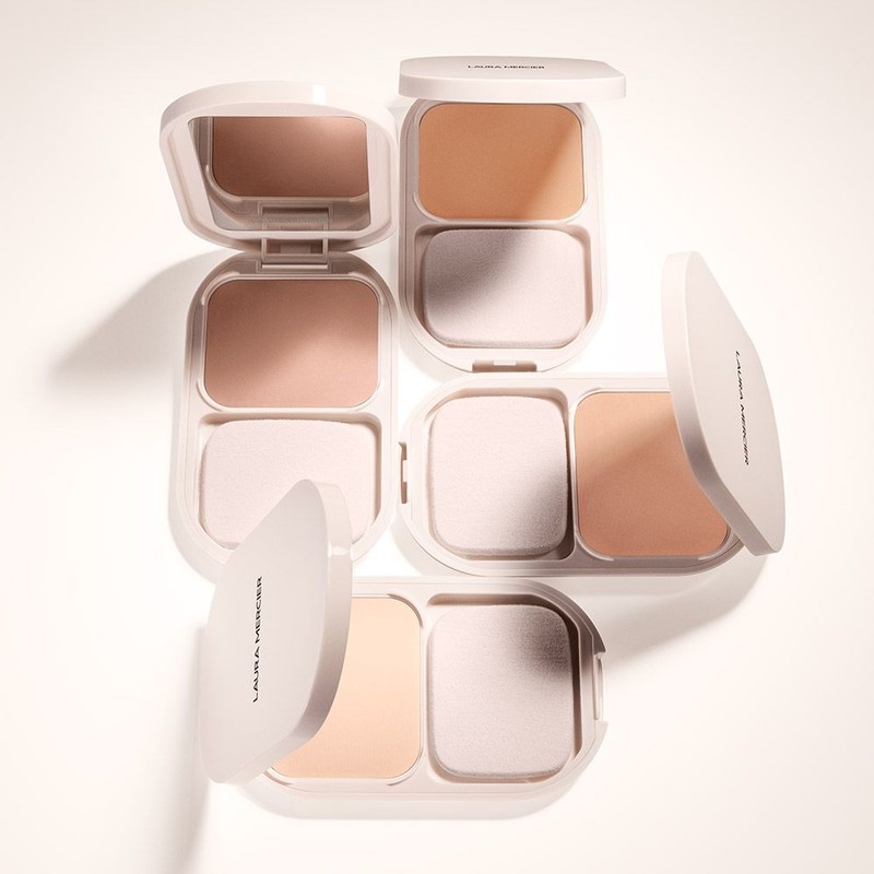 Laura Mercier Lip Foundation Puff for daily makeup and personal