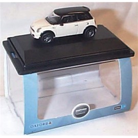 oxford pepper white new mini car 1.76 railway scale diecast model