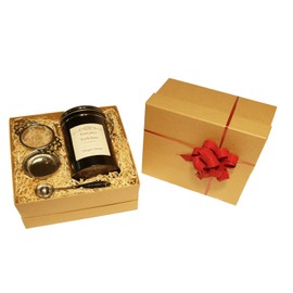 Ginger Green Tea Gift Set Loose Leaf Wrapped 100g in Caddy with Tea Strainer and Measuring Spoon by TeaCakes of Yorkshire.