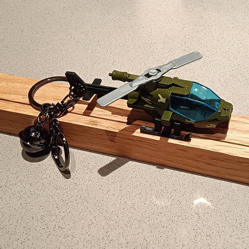 Pouior helicopter keychain (Green)