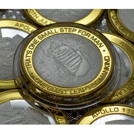 The Commemorative Coin Company LUNAR/MOON LANDINGS, APOLLO 11 Fine Silver & 24ct Gold 'Dual Metal' Commemorative in Capsule. Neil Armstrong, Buzz Aldrin, 1969