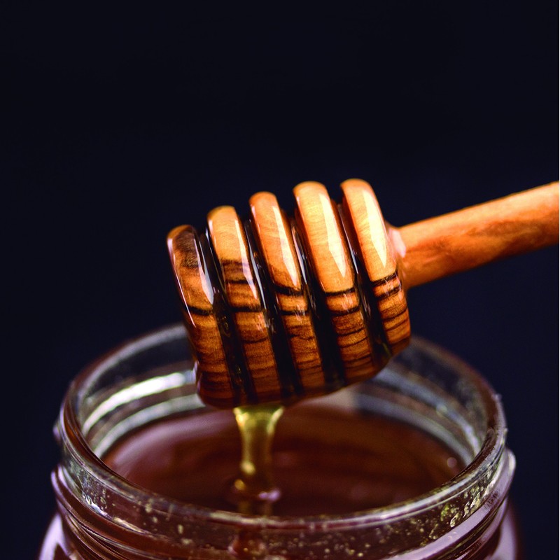 Berard Olive Wood Honey Dipper, 6 inch, Brown