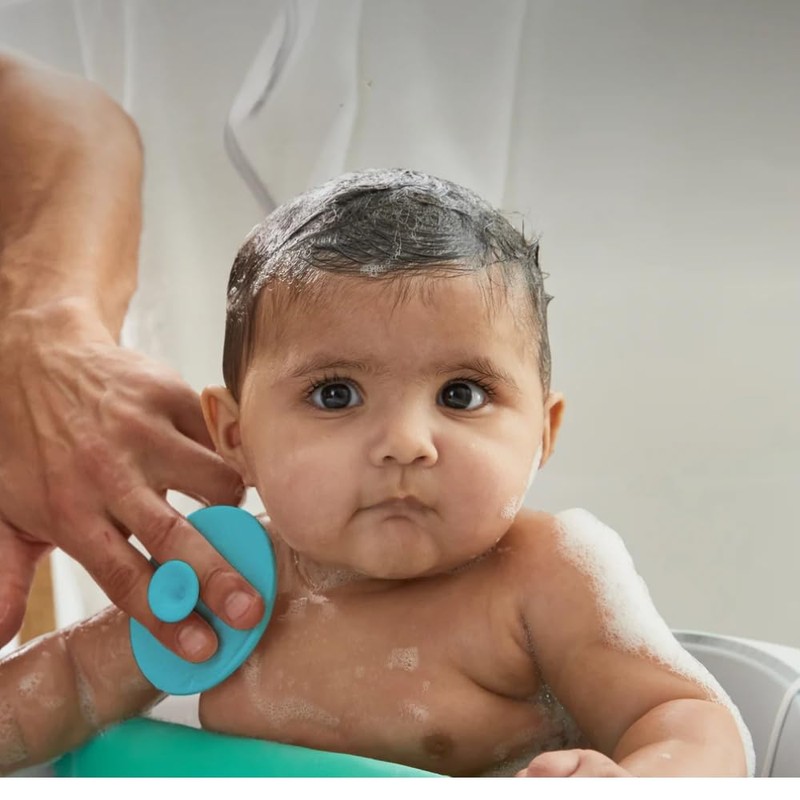 Frida Baby| Cepillo de Baño de Pies a Cabeza| Esponja