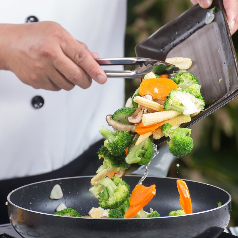 HIC Kitchen Spring Locking Food Tong for Kitchen and Barbecue,