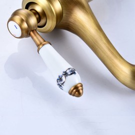 MFQJJRRMI Vintage Bathroom Faucet, Antique Brass Bathroom Sink Faucet, Hot and Cold Sink Mixer Tap Faucet, Single Handle Bathroom Sink Faucet, Gold(Chrome)