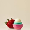 eos 100% Natural & Organic Lip Balm Sphere- Strawberry Sorbet,
