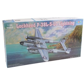 Trumpeter 1/32 P38L-5-LO Lightning Fighter