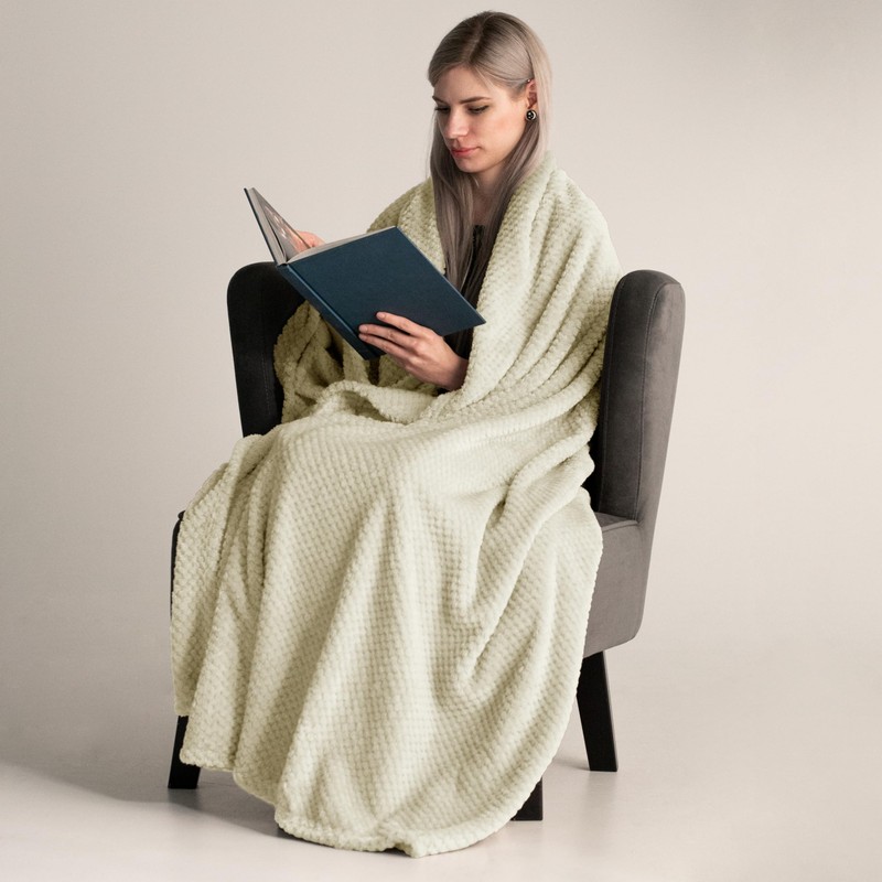 DecoKing Henry Cuddly Blanket, Soft, Fleece Microfibre Bedspread in Scandinavian