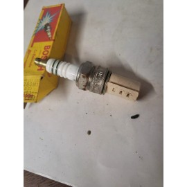 BOSCH W280M1 / 0 241 256 505 SPARK PLUG VINTAGE NEW OLD STOCK