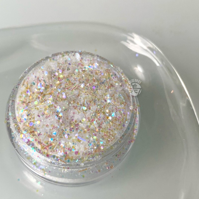 Really strange Real Strange Real Flirting A 10g Nail Glitter