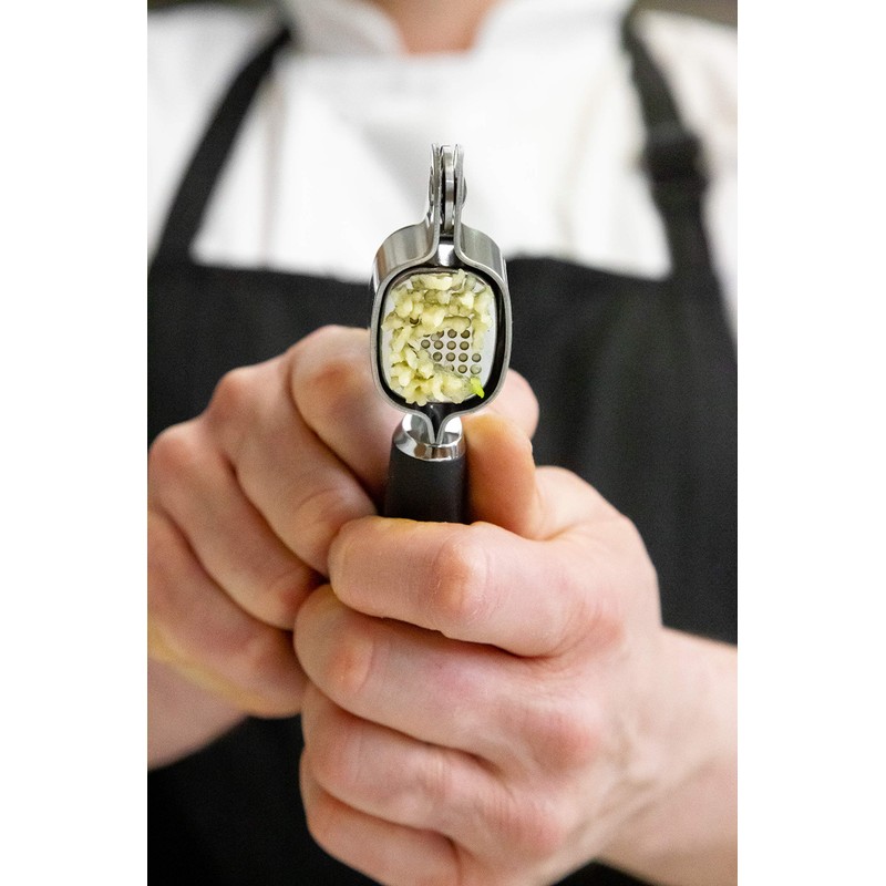 MasterClass Garlic Press with Soft Grip Handle, Stainless Steel, 17.5