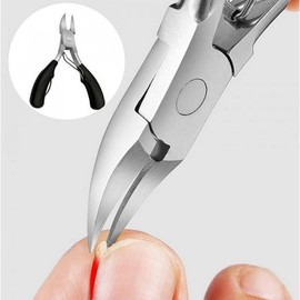 Cuticle nippers, nail care tools, nail trimming, cuticle removal, nail nippers, cuticle care / 큐티클니퍼 네일 네일케어도구 손톱 정리 큐티클 제거 네일니퍼 큐티클케어