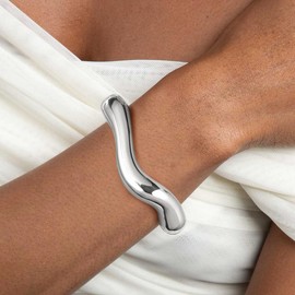 ALUNME Salircon Gold Bangle Bracelets for Women Gold Wide Chunky Cuff Bracelets Trendy Hinged Open Wide Chunky Bracelet Irregular Minimalist Jewelry