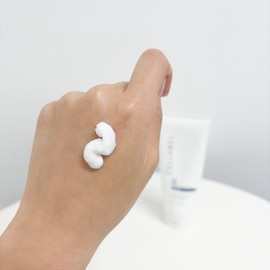 Cellabell Triple Hyaluronic Moisture Cream 200ml / 셀라벨 트리플 히아루로닉 수분 크림 200ml