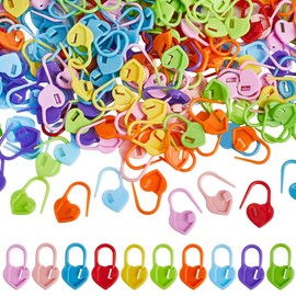 SOFPLATE 200Pcs 10 Color Crochet Stitch Markers Knitting Plastic Markers Safety Needle Pin Multicolor Heart Locking Crochet Clips Markers Counter for Crocheting Knitting Clothing Tag DIY Craft Project
