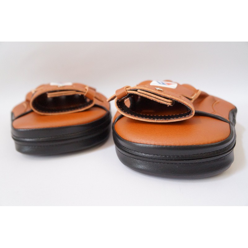 WINNING CM-20 Punching Mitt, Standard Type