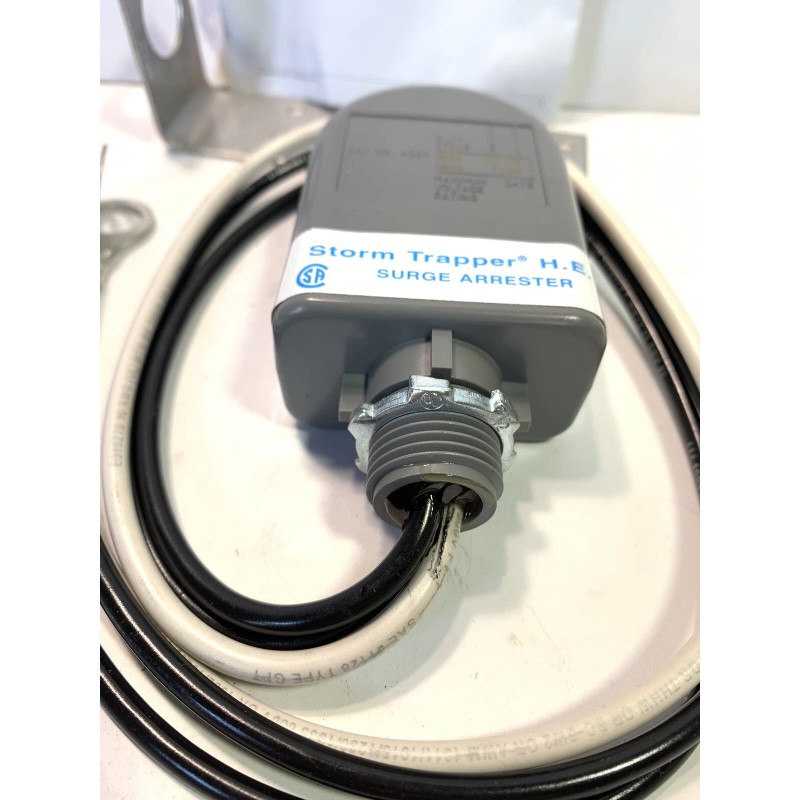 Eaton Cooper Power VariStar Storm Trapper HE MOV Surge Arrester