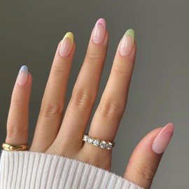 KQueenest Press on Nails Kurz French Tip – Bunt Nägel zum Aufkleben Kurz Mandel, French Tip Fake Nails Set, Runde Künstliche Nägel für Frauen, 24 Stück
