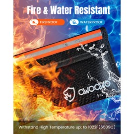 Pack of 2 Fireproof Bags with Reflective Strips, 20 x 13 cm, Practical Small Fireproof Money Bag for Documents, Cash and Valuables, 5200°F Heat-Resistant, Waterproof, Black