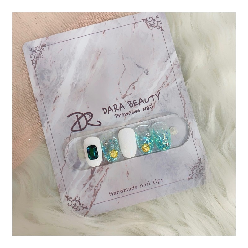 Next day delivery⭐Summer vacation seashell nails⭐ / 다음날 발송⭐여름휴가 조개네일⭐