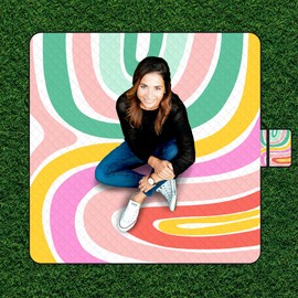 Picnic Blanket 200 x 200 cm Waterproof Sand-Free, Lightweight, Foldable Beach Mat and Washable Beach Blanket, Beach Towel XXL - Ideal for Camping, Park, Hiking, Travel, Lawn and Outdoor - Rainbow