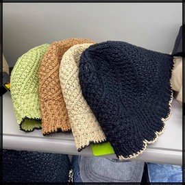 White Fang CZ039 Women's Bucket Hat, Fluttery, Cute, Stylish, Simple,, Black