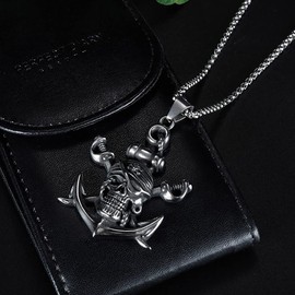Unique (Pirate anchor) Skull alloy pendant