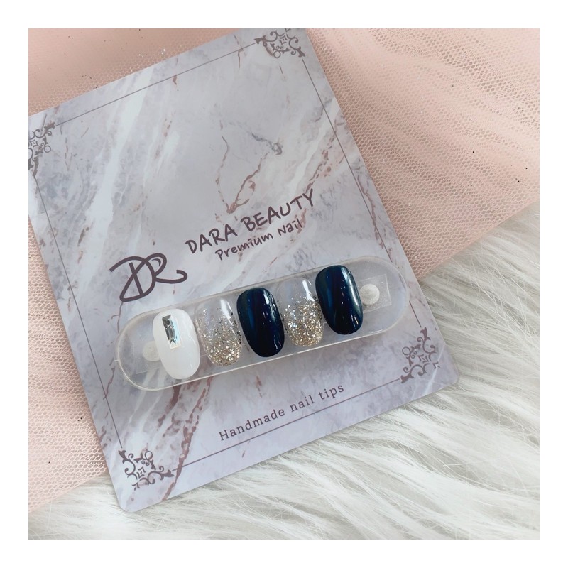 Next day delivery⭐Handmade nail tips January art of the month