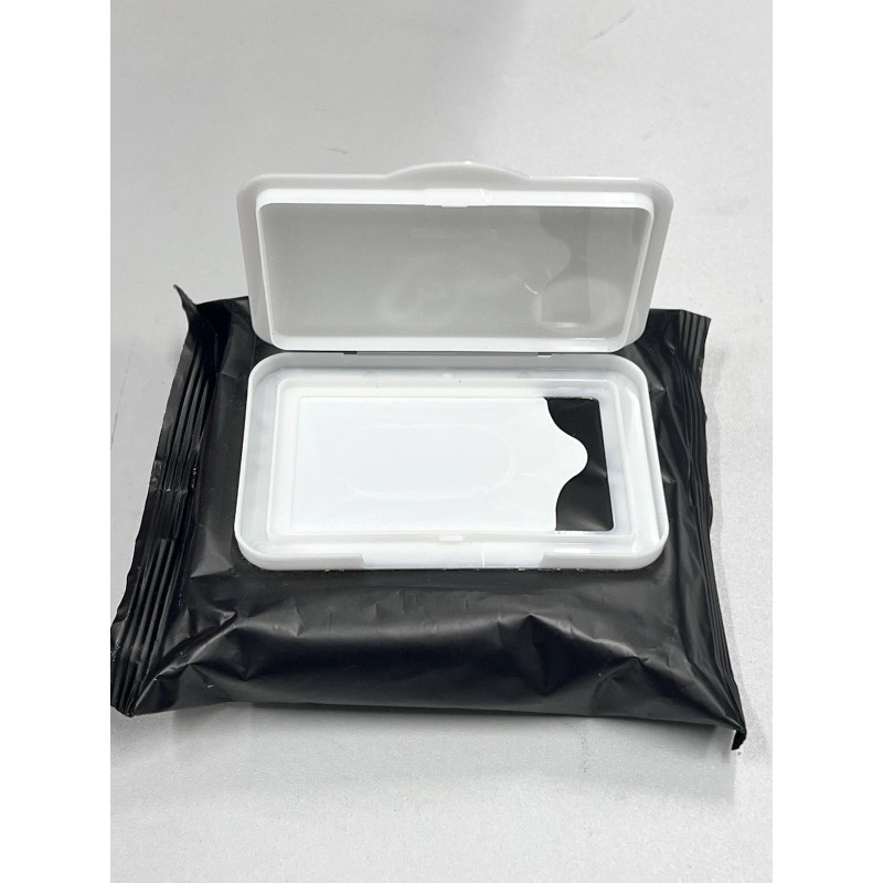 Makeover Essentials Makeup Remover Cleansing Cloths 20 Pre-Moistened 7" x